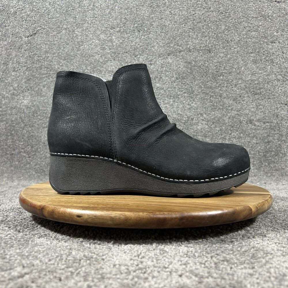 Dansko Caley Nubuck Womens Sz EU 39 US 8.5 Black Leather Zipper Wedge Bootie New